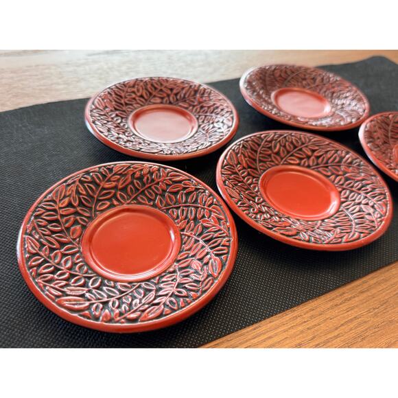 Vintage Japanese Red & Black Tea Saucers / Coasters, Foliage Motif (Set of 5) - Picture 2 of 9